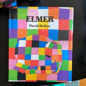 📚 Classic Elmer book with vintage RARE doll